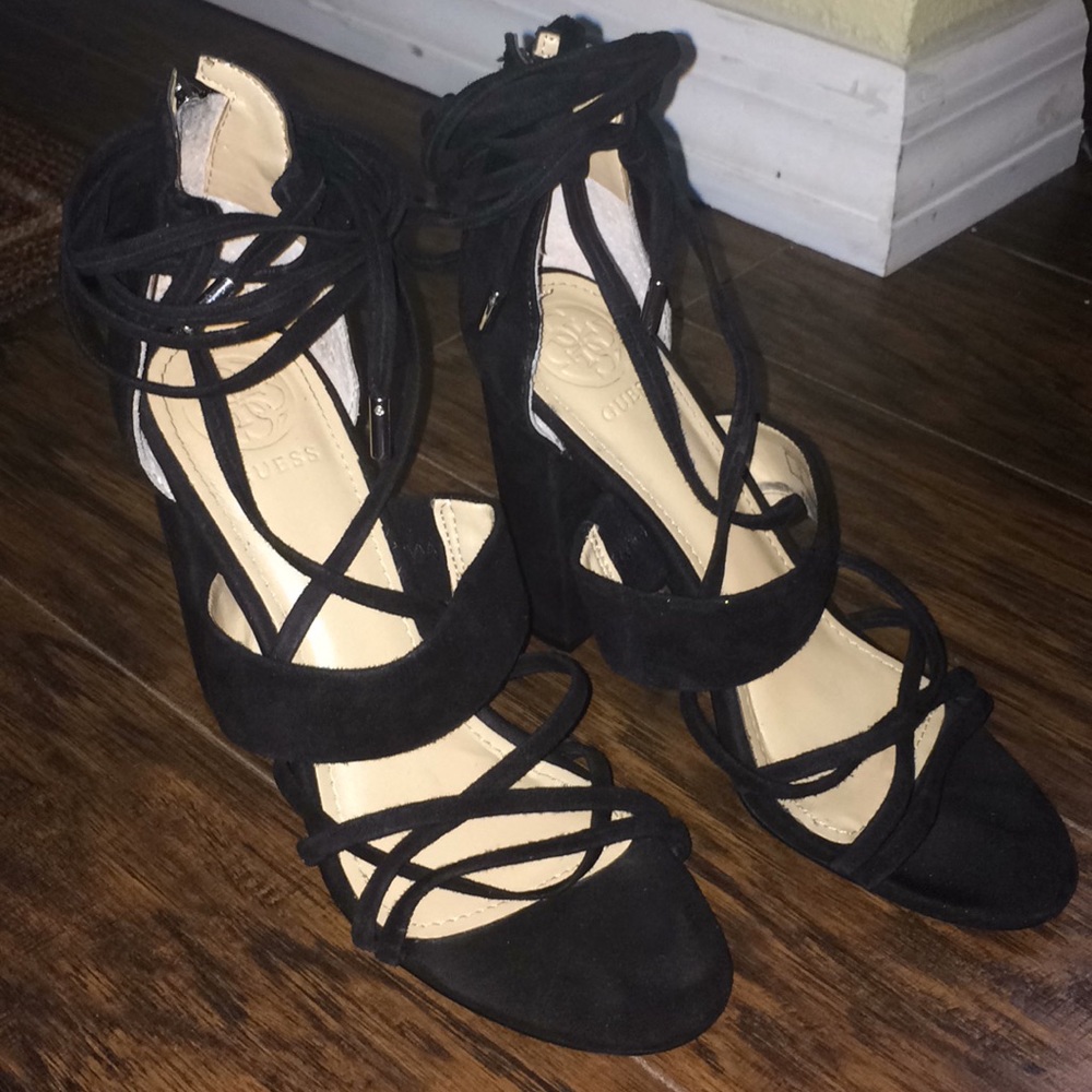 GUESS heels